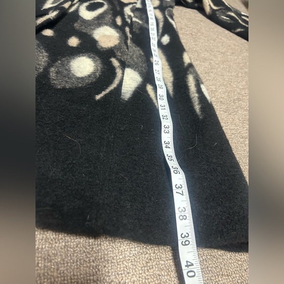 Dolcezza, size Small, Wool long sleeve, long fitted cardigan. Button up, pockets - Picture 9 of 9